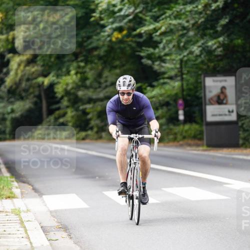 14.09.2025 - Stadtparktriathlon Michael Burmester http://msf.ph/oto/8913671 14.09.2025 12:03:56 Radfahren 1089, 1144, 1205 meine-sportfotos.de