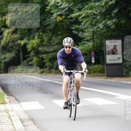 14.09.2025 - Stadtparktriathlon Michael Burmester http://msf.ph/oto/8913672 14.09.2025 12:03:56 Radfahren 1089, 1144, 1205 meine-sportfotos.de