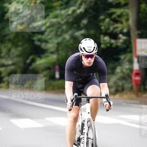 14.09.2025 - Stadtparktriathlon Michael Burmester http://msf.ph/oto/8913678 14.09.2025 12:04:08 Radfahren 1026, 1071, 1217 meine-sportfotos.de