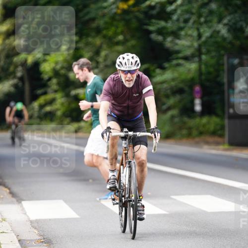 14.09.2025 - Stadtparktriathlon Michael Burmester http://msf.ph/oto/8913684 14.09.2025 12:04:18 Radfahren 1071, 1132, 1139, 1197, 1212, 1217 meine-sportfotos.de