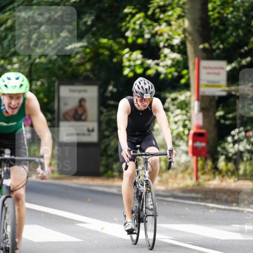 14.09.2025 - Stadtparktriathlon Michael Burmester http://msf.ph/oto/8913688 14.09.2025 12:04:24 Radfahren 1132, 1139, 1189, 1197, 1212 meine-sportfotos.de