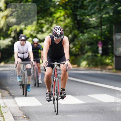 14.09.2025 - Stadtparktriathlon Michael Burmester http://msf.ph/oto/8913700 14.09.2025 12:04:40 Radfahren 1027, 1050, 1053, 1081, 1123, 1145, 1183, 1214 meine-sportfotos.de