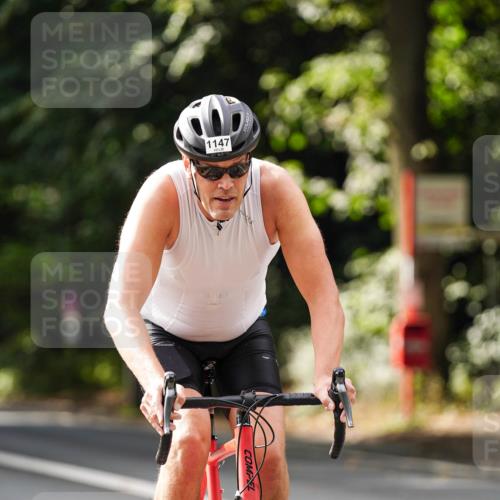 14.09.2025 - Stadtparktriathlon Michael Burmester http://msf.ph/oto/8913714 14.09.2025 12:04:58 Radfahren 1075, 1103, 1134, 1147 meine-sportfotos.de