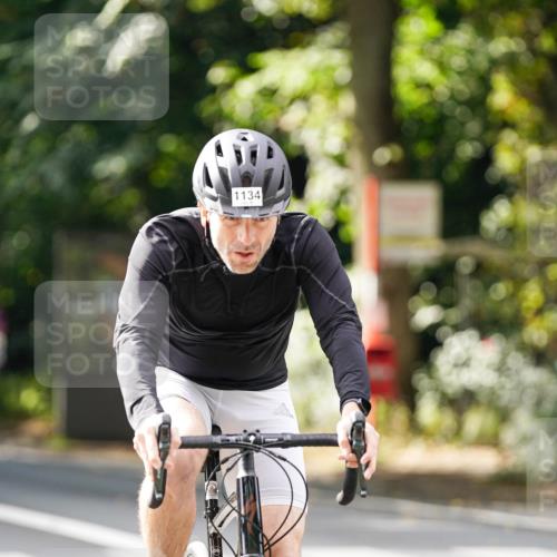 14.09.2025 - Stadtparktriathlon Michael Burmester http://msf.ph/oto/8913717 14.09.2025 12:05:02 Radfahren 1134, 1147 meine-sportfotos.de
