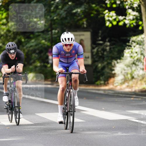 14.09.2025 - Stadtparktriathlon Michael Burmester http://msf.ph/oto/8913721 14.09.2025 12:05:17 Radfahren 1040, 1083, 1143, 1155, 1159, 1160 meine-sportfotos.de