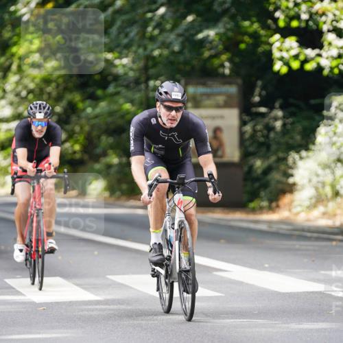 14.09.2025 - Stadtparktriathlon Michael Burmester http://msf.ph/oto/8913725 14.09.2025 12:05:21 Radfahren 1040, 1061, 1083, 1112, 1143, 1155, 1160 meine-sportfotos.de