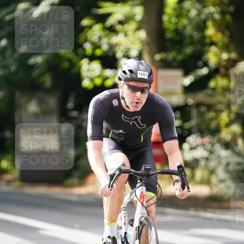 14.09.2025 - Stadtparktriathlon Michael Burmester http://msf.ph/oto/8913726 14.09.2025 12:05:22 Radfahren 1061, 1083, 1112, 1143, 1155, 1160 meine-sportfotos.de