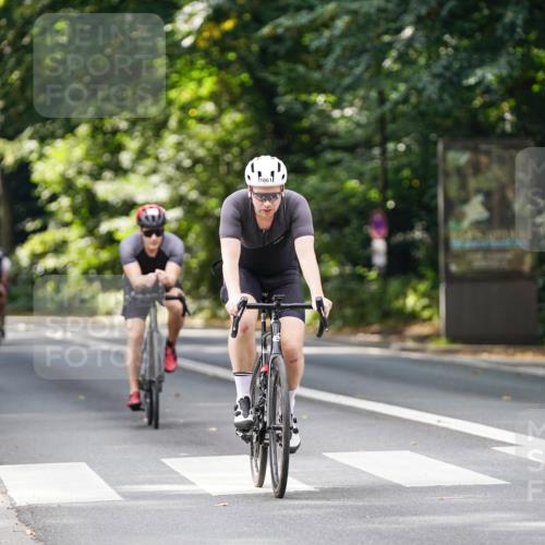 14.09.2025 - Stadtparktriathlon Michael Burmester http://msf.ph/oto/8913729 14.09.2025 12:05:26 Radfahren 1061, 1083, 1088, 1102, 1112, 1155, 1219 meine-sportfotos.de