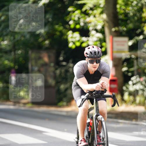 14.09.2025 - Stadtparktriathlon Michael Burmester http://msf.ph/oto/8913733 14.09.2025 12:05:28 Radfahren 1061, 1083, 1088, 1102, 1112, 1155, 1219 meine-sportfotos.de