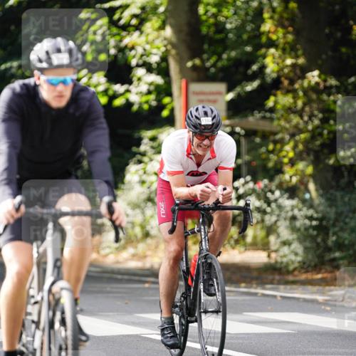 14.09.2025 - Stadtparktriathlon Michael Burmester http://msf.ph/oto/8913735 14.09.2025 12:05:32 Radfahren 1061, 1088, 1101, 1102, 1112, 1219 meine-sportfotos.de