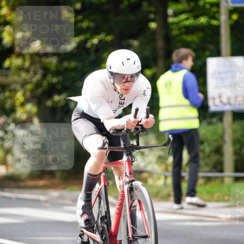 14.09.2025 - Stadtparktriathlon Michael Burmester http://msf.ph/oto/8913737 14.09.2025 12:05:34 Radfahren 1061, 1084, 1088, 1101, 1102, 1112, 1219 meine-sportfotos.de