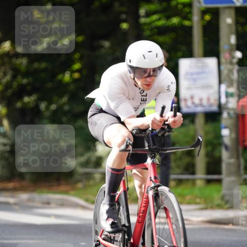 14.09.2025 - Stadtparktriathlon Michael Burmester http://msf.ph/oto/8913738 14.09.2025 12:05:34 Radfahren 1061, 1084, 1088, 1101, 1102, 1112, 1219 meine-sportfotos.de