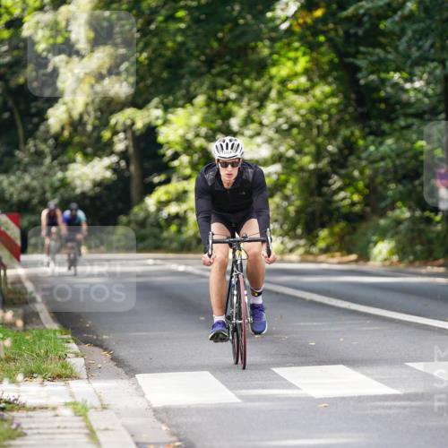14.09.2025 - Stadtparktriathlon Michael Burmester http://msf.ph/oto/8913741 14.09.2025 12:05:39 Radfahren 1084, 1088, 1101, 1102, 1128, 1219 meine-sportfotos.de