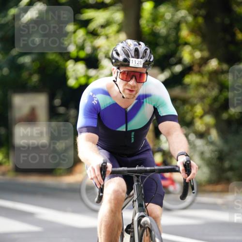 14.09.2025 - Stadtparktriathlon Michael Burmester http://msf.ph/oto/8913743 14.09.2025 12:05:47 Radfahren 1084, 1097, 1124, 1125, 1128, 1151, 1171, 1178 meine-sportfotos.de