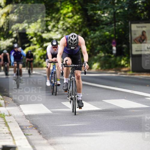14.09.2025 - Stadtparktriathlon Michael Burmester http://msf.ph/oto/8913745 14.09.2025 12:05:48 Radfahren 1097, 1124, 1125, 1128, 1151, 1171, 1178 meine-sportfotos.de