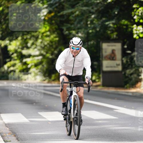 14.09.2025 - Stadtparktriathlon Michael Burmester http://msf.ph/oto/8913773 14.09.2025 12:06:40 Radfahren 1051, 1175 meine-sportfotos.de