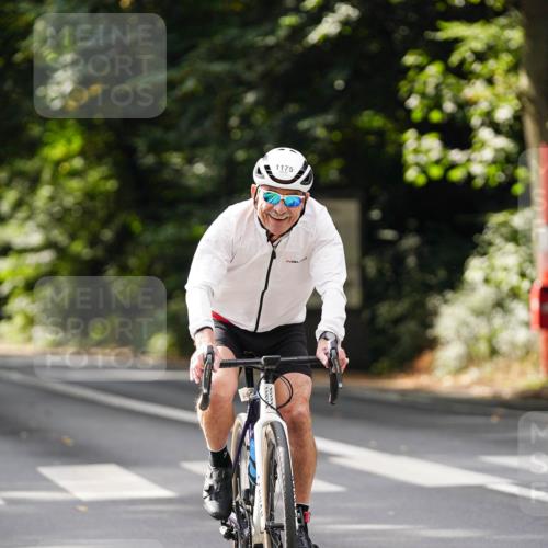 14.09.2025 - Stadtparktriathlon Michael Burmester http://msf.ph/oto/8913774 14.09.2025 12:06:40 Radfahren 1051, 1175 meine-sportfotos.de