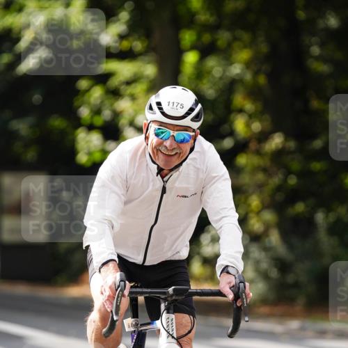 14.09.2025 - Stadtparktriathlon Michael Burmester http://msf.ph/oto/8913776 14.09.2025 12:06:41 Radfahren 1051, 1175 meine-sportfotos.de