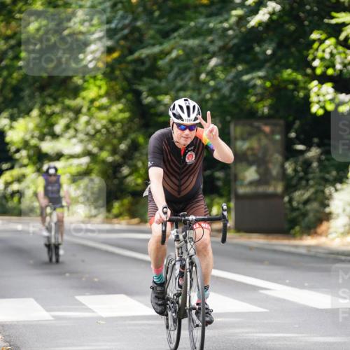 14.09.2025 - Stadtparktriathlon Michael Burmester http://msf.ph/oto/8913779 14.09.2025 12:06:59 Radfahren 1054, 1066 meine-sportfotos.de