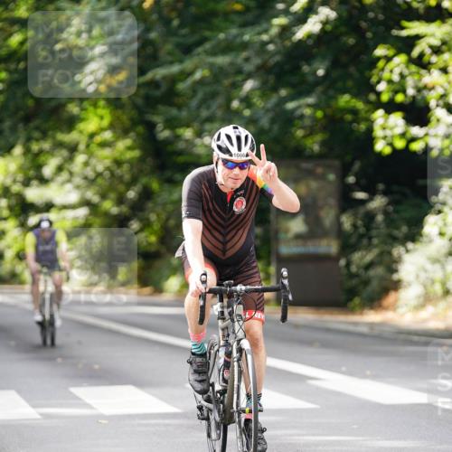 14.09.2025 - Stadtparktriathlon Michael Burmester http://msf.ph/oto/8913780 14.09.2025 12:06:59 Radfahren 1054, 1066 meine-sportfotos.de