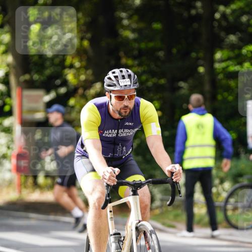 14.09.2025 - Stadtparktriathlon Michael Burmester http://msf.ph/oto/8913784 14.09.2025 12:07:02 Radfahren 1054, 1066 meine-sportfotos.de