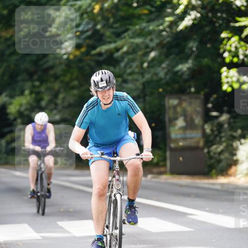 14.09.2025 - Stadtparktriathlon Michael Burmester http://msf.ph/oto/8913791 14.09.2025 12:07:16 Radfahren 1098, 1107, 1153, 1156, 1193 meine-sportfotos.de