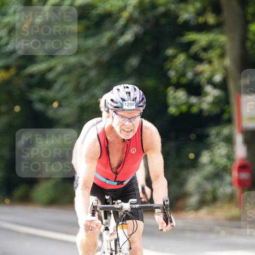 14.09.2025 - Stadtparktriathlon Michael Burmester http://msf.ph/oto/8913806 14.09.2025 12:07:36 Radfahren 924, 1063, 1068, 1115, 1184, 1188, 1208 meine-sportfotos.de