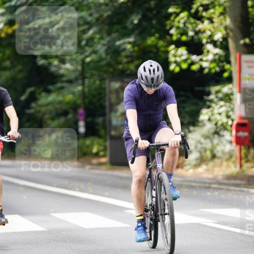14.09.2025 - Stadtparktriathlon Michael Burmester http://msf.ph/oto/8913811 14.09.2025 12:07:44 Radfahren 1033, 1048, 1063, 1115, 1150, 1187 meine-sportfotos.de