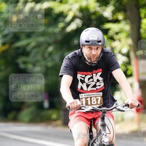 14.09.2025 - Stadtparktriathlon Michael Burmester http://msf.ph/oto/8913814 14.09.2025 12:07:45 Radfahren 1033, 1047, 1048, 1063, 1115, 1150, 1187 meine-sportfotos.de