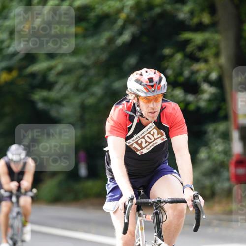 14.09.2025 - Stadtparktriathlon Michael Burmester http://msf.ph/oto/8913823 14.09.2025 12:07:55 Radfahren 1033, 1047, 1048, 1182, 1192, 1202, 1209 meine-sportfotos.de