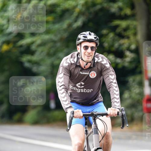 14.09.2025 - Stadtparktriathlon Michael Burmester http://msf.ph/oto/8913827 14.09.2025 12:07:59 Radfahren 1047, 1182, 1192, 1202, 1209 meine-sportfotos.de