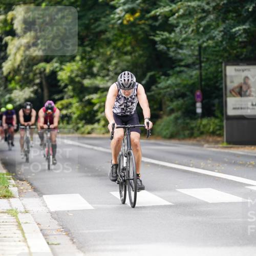 14.09.2025 - Stadtparktriathlon Michael Burmester http://msf.ph/oto/8913842 14.09.2025 12:08:31 Radfahren 1039, 1058, 1060, 1064, 1162, 1174, 1185 meine-sportfotos.de