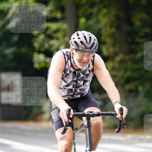 14.09.2025 - Stadtparktriathlon Michael Burmester http://msf.ph/oto/8913844 14.09.2025 12:08:33 Radfahren 1039, 1058, 1060, 1064, 1162, 1174, 1185 meine-sportfotos.de