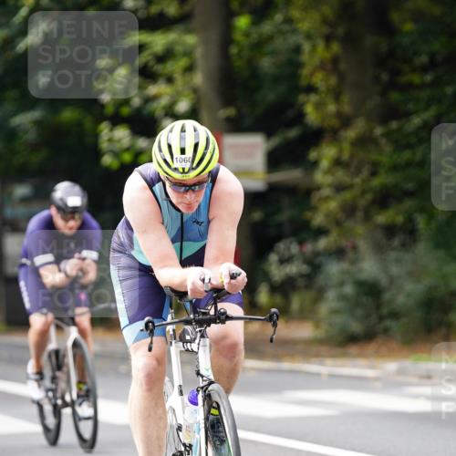14.09.2025 - Stadtparktriathlon Michael Burmester http://msf.ph/oto/8913849 14.09.2025 12:08:36 Radfahren 1019, 1039, 1058, 1060, 1064, 1162, 1174, 1185, 1186 meine-sportfotos.de