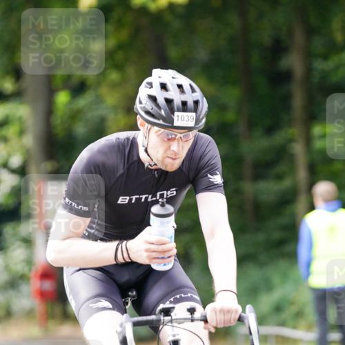 14.09.2025 - Stadtparktriathlon Michael Burmester http://msf.ph/oto/8913854 14.09.2025 12:08:39 Radfahren 1019, 1039, 1058, 1060, 1086, 1162, 1174, 1185, 1186 meine-sportfotos.de