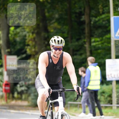 14.09.2025 - Stadtparktriathlon Michael Burmester http://msf.ph/oto/8913860 14.09.2025 12:08:45 Radfahren 1019, 1086, 1164, 1186, 1210 meine-sportfotos.de