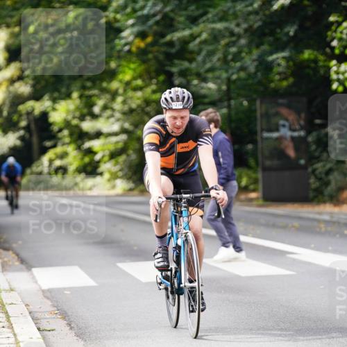 14.09.2025 - Stadtparktriathlon Michael Burmester http://msf.ph/oto/8913863 14.09.2025 12:08:47 Radfahren 1019, 1086, 1164, 1186, 1210 meine-sportfotos.de