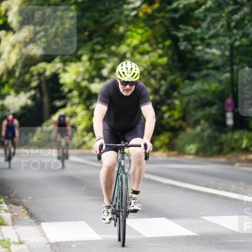 14.09.2025 - Stadtparktriathlon Michael Burmester http://msf.ph/oto/8913869 14.09.2025 12:08:58 Radfahren 1046, 1087, 1152, 1164, 1194 meine-sportfotos.de