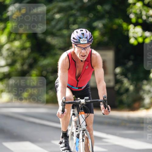14.09.2025 - Stadtparktriathlon Michael Burmester http://msf.ph/oto/8913886 14.09.2025 12:16:23 Radfahren 1098, 1208, 1231, 1287, 1301 meine-sportfotos.de