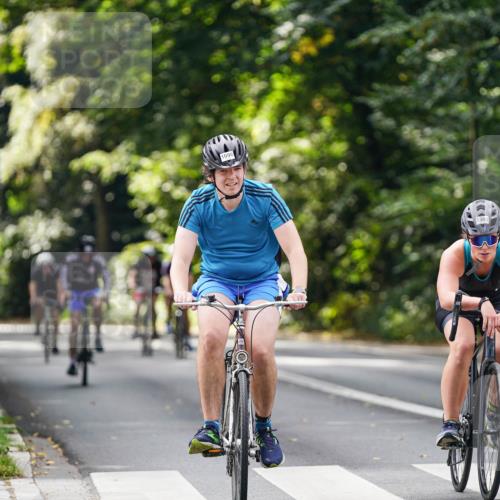 14.09.2025 - Stadtparktriathlon Michael Burmester http://msf.ph/oto/8913889 14.09.2025 12:16:27 Radfahren 1057, 1098, 1150, 1182, 1187, 1208, 1231, 1287, 1301 meine-sportfotos.de