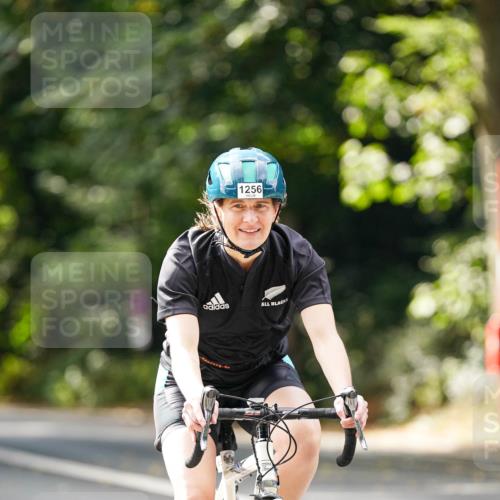 14.09.2025 - Stadtparktriathlon Michael Burmester http://msf.ph/oto/8913925 14.09.2025 12:18:54 Radfahren 1212, 1256, 1280, 1314 meine-sportfotos.de