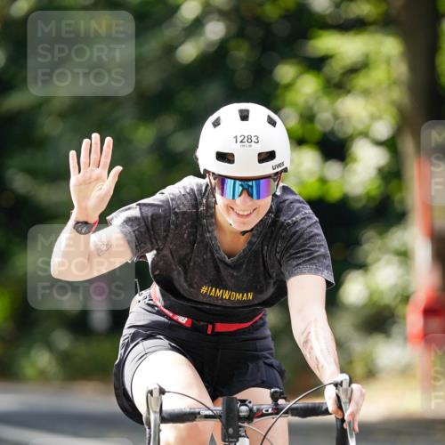 14.09.2025 - Stadtparktriathlon Michael Burmester http://msf.ph/oto/8913927 14.09.2025 12:19:03 Radfahren 1267, 1283 meine-sportfotos.de