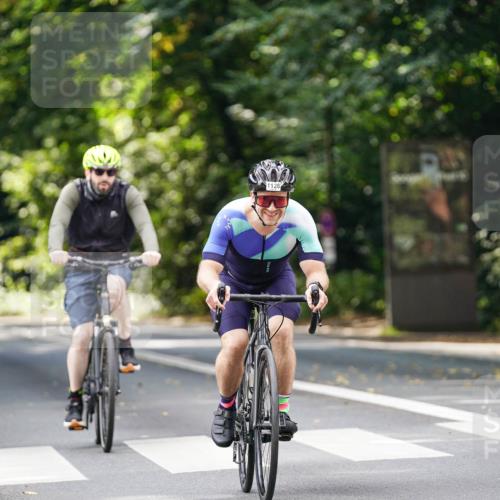 14.09.2025 - Stadtparktriathlon Michael Burmester http://msf.ph/oto/8913954 14.09.2025 12:19:52 Radfahren 1117, 1128, 1157, 1223, 1296 meine-sportfotos.de