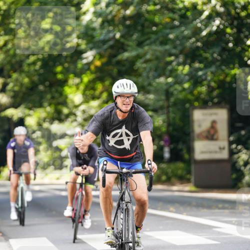 14.09.2025 - Stadtparktriathlon Michael Burmester http://msf.ph/oto/8913967 14.09.2025 12:20:35 Radfahren 1142, 1171, 1188, 1244 meine-sportfotos.de