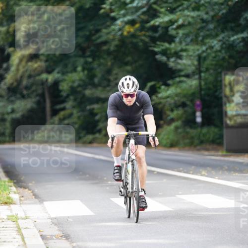14.09.2025 - Stadtparktriathlon Michael Burmester http://msf.ph/oto/8913973 14.09.2025 12:20:44 Radfahren 1137, 1171, 1244 meine-sportfotos.de