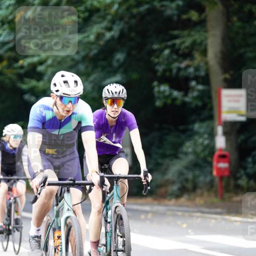 14.09.2025 - Stadtparktriathlon Michael Burmester http://msf.ph/oto/8913980 14.09.2025 12:21:07 Radfahren 1122, 1168, 1197, 1204, 1264, 1291, 1319 meine-sportfotos.de