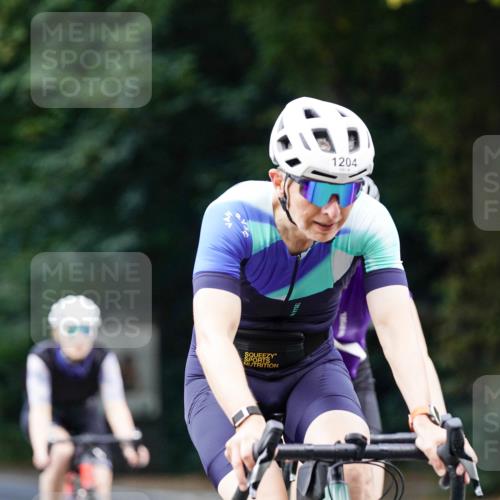 14.09.2025 - Stadtparktriathlon Michael Burmester http://msf.ph/oto/8913982 14.09.2025 12:21:07 Radfahren 1122, 1168, 1197, 1204, 1264, 1291, 1319 meine-sportfotos.de