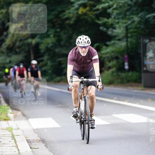 14.09.2025 - Stadtparktriathlon Michael Burmester http://msf.ph/oto/8913987 14.09.2025 12:21:14 Radfahren 1122, 1151, 1168, 1197, 1213, 1258, 1291, 1312, 1315, 1319 meine-sportfotos.de