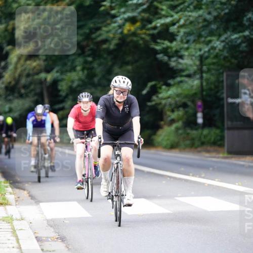 14.09.2025 - Stadtparktriathlon Michael Burmester http://msf.ph/oto/8913990 14.09.2025 12:21:17 Radfahren 1122, 1151, 1197, 1213, 1258, 1293, 1312, 1315 meine-sportfotos.de