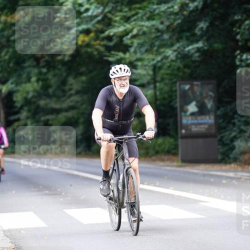 14.09.2025 - Stadtparktriathlon Michael Burmester http://msf.ph/oto/8913999 14.09.2025 12:21:27 Radfahren 1094, 1134, 1183, 1213, 1248, 1293, 1299 meine-sportfotos.de